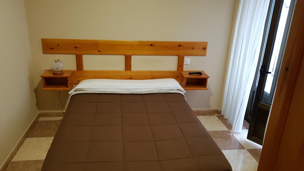 Pension Arenal Сан-Вісенте-де-ла-Баркера Екстер'єр фото